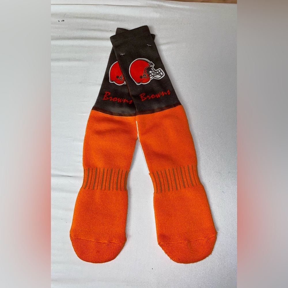 Cleveland Browns Football socks NWT